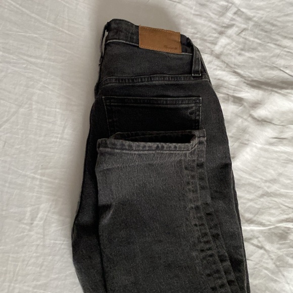 Madewell curvy perfect vintage jean in Lunar wash - Picture 4 of 7